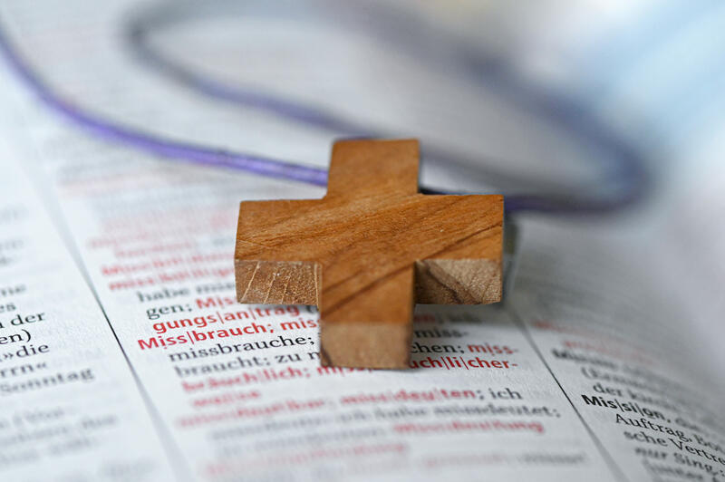 s:35:"Themenfoto Missbrauch in der Kirche";