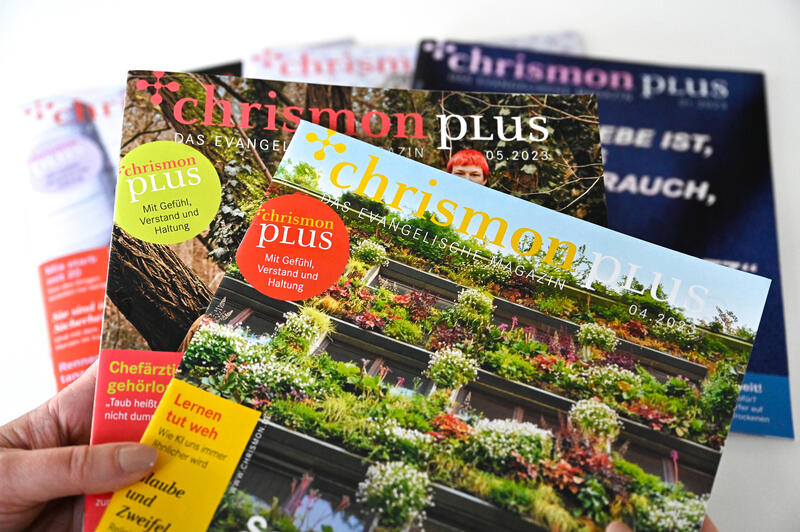 s:35:"Ausgaben des Magazins chrismon plus";