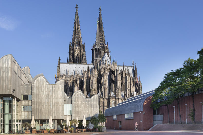 s:32:"Das Museum Ludwig am Kölner Dom";