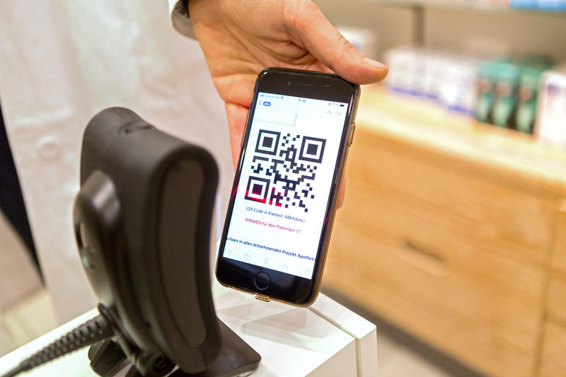 s:39:"Digitales Arztrezept auf dem Smartphone";
