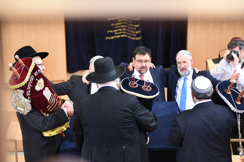 s:37:"Neue Synagoge in Regensburg eroeffnet";