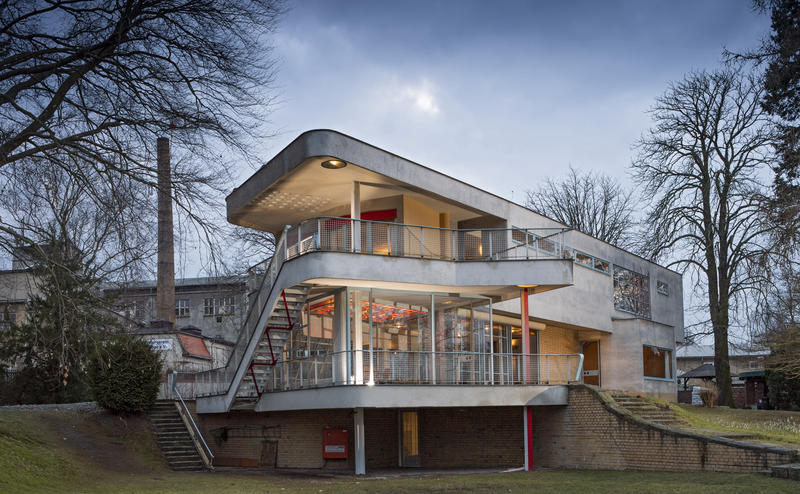 s:23:"Haus Schminke in Löbau";