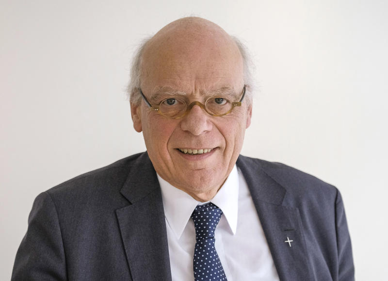 Landesbischof Gerhard Ulrich Landesbischof Gerhard Ulrich