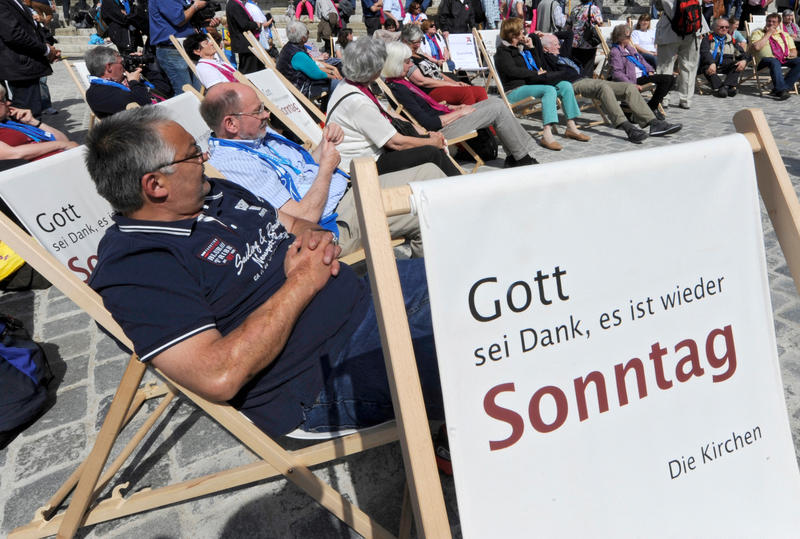 s:40:"Demonstration fuer arbeitsfreien Sonntag";