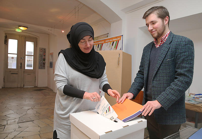 s:44:"Wahlrecht für Menschen ohne deutschen Pass?";