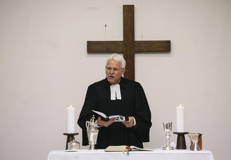 s:27:"Superintendent Rolf Domning";