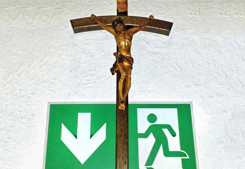 s:63:"Die Zahl der Kirchenmitglieder könnte sich bis 2060 halbieren.";