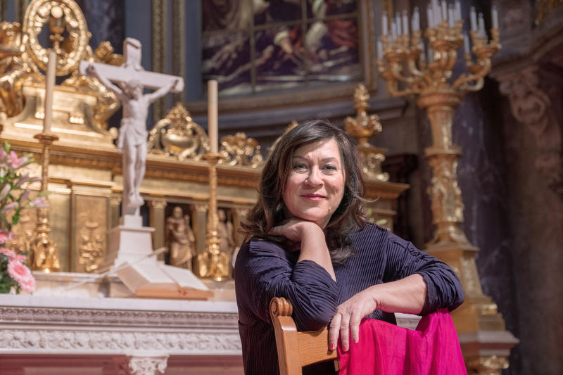 s:26:"Eva Mattes im Berliner Dom";