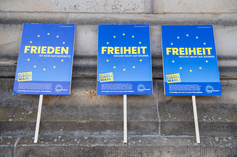 s:61:"Für Europa wählen gehen - dazu rufen auch die Kirchen auf. ";