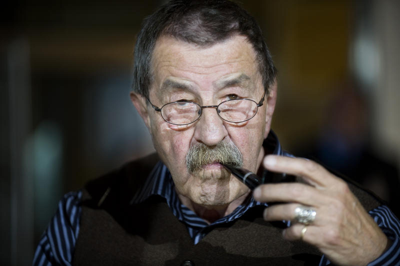 s:13:"Günter Grass";