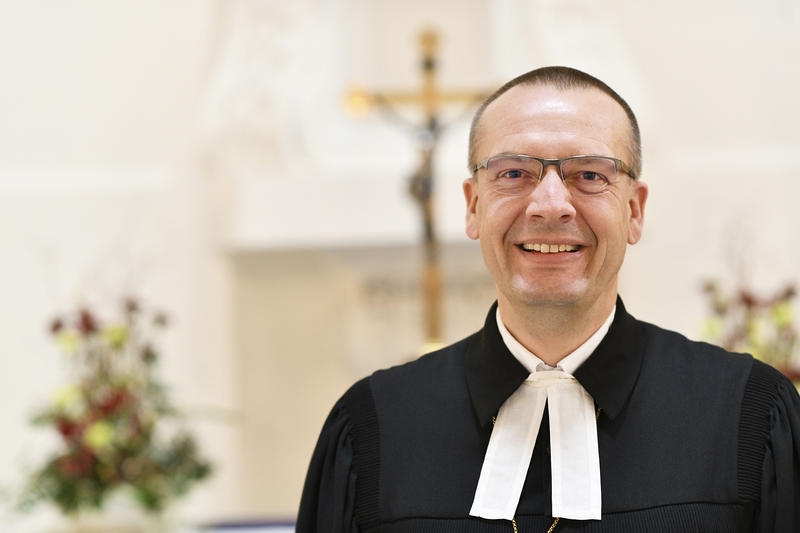 s:62:"Der Oldenburger Bischof Thomas Adomeit (Foto vom 04.12.2018). ";