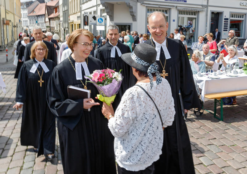 s:66:"Nordkirche: Landesbischoefin Kuehnbaum-Schmidt ins Amt eingefuehrt";