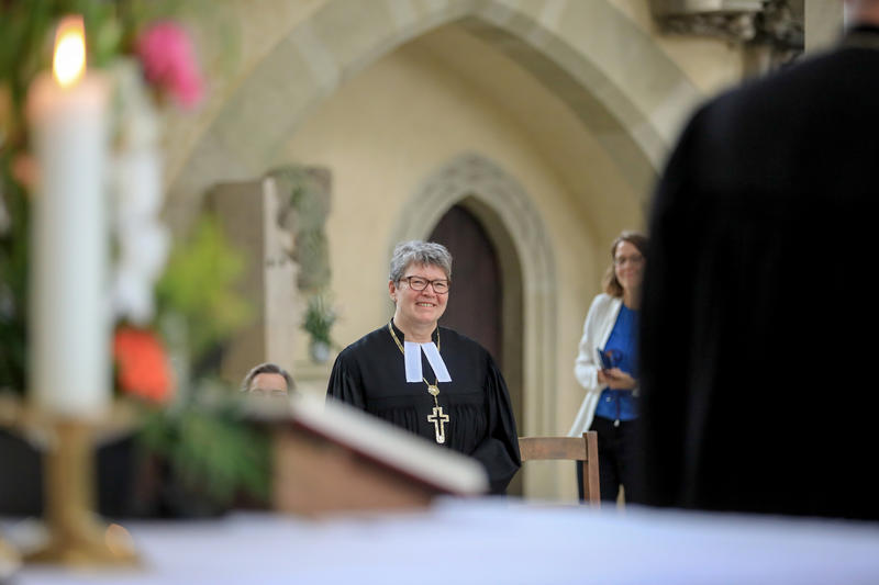 s:56:"Ilse Junkermann beim Gottedienst zu ihrer Verabschiedung";
