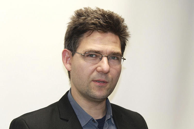 s:14:"Martin Staiger";