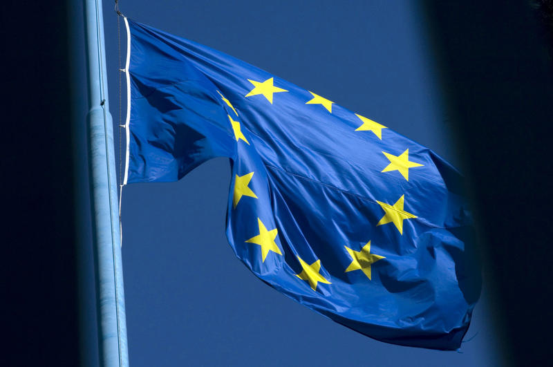 s:34:"Fahne der Europäischen Union (EU)";