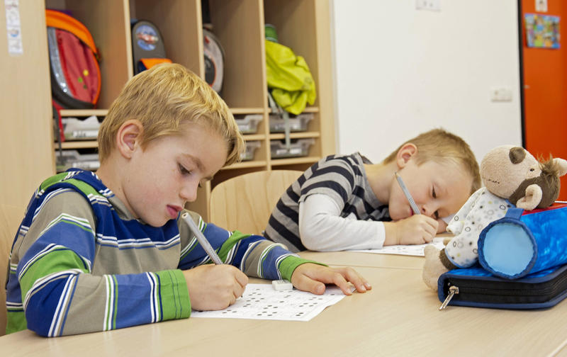 s:65:"Für die Fahrt zur Schule müssen weiterhin die Eltern bezahlen. ";