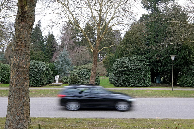 s:58:"Illegal: Gefährliche Flucht vor der Polizei (Symbolbild)";