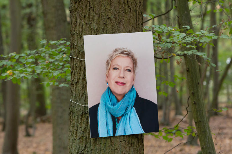 s:237:"Poetische und politische Veranstaltungen hat as evangelische Literaturhaus St. Jakobi in Hildesheim für die kommendeSpielzeit angekündigt. Zu Gast sind dann unter anderem die Autorin und Regisseurin Doris Dörrie (Foto vom 23.10.18).";