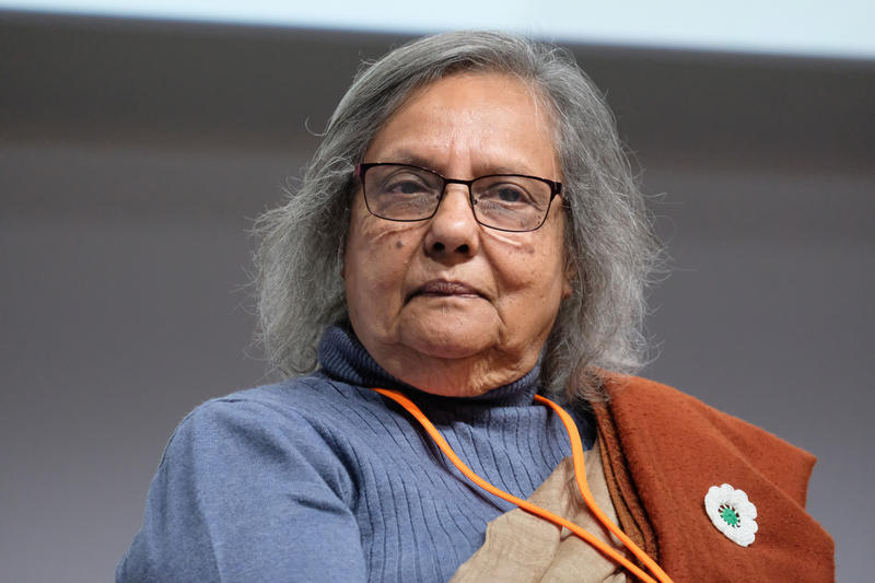 s:10:"Ela Gandhi";