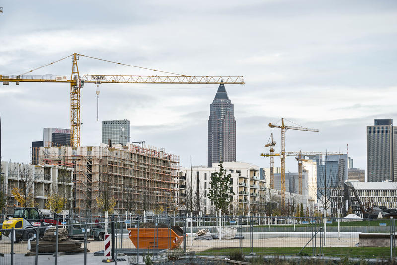 s:49:"Wohnungsbau im Europaviertel in Frankfurt am Main";