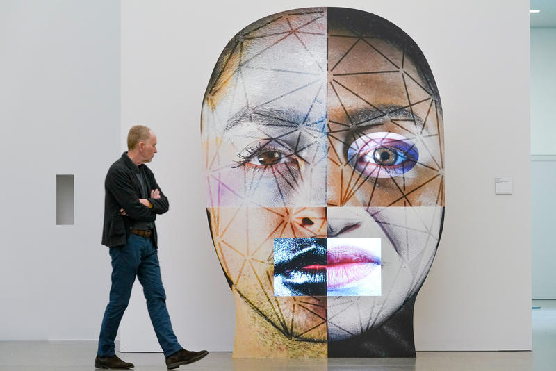 s:62:"Museum Folkwang spürt Beziehung von Mensch und Maschine nach ";