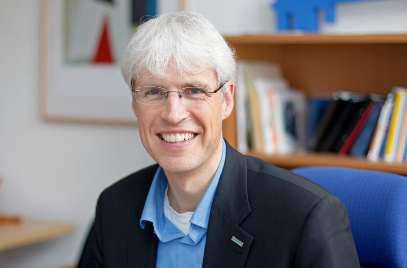 s:22:"Rainer Müller-Brandes";