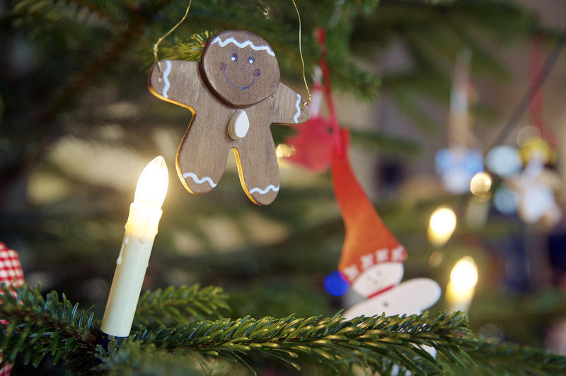 s:65:"ARD und ZDF zeigen neue Märchenfilme an Weihnachten (Archivbild)";