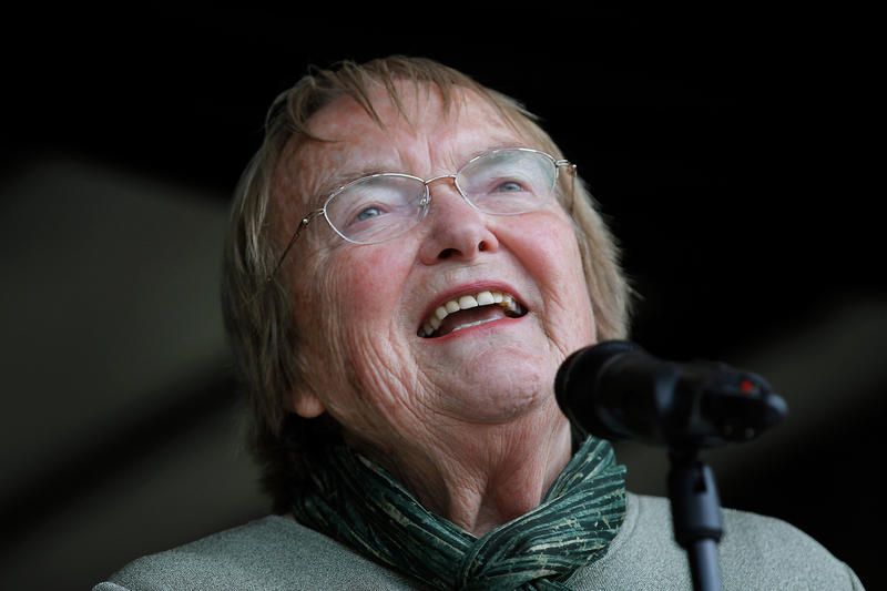 s:43:"Die Autorin Gudrun Pausewang ist gestorben.";