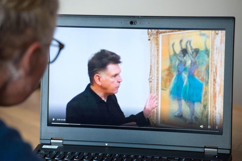s:79:"Online-Führung im Wuppertaler Kunstmuseum mit Museumsdirektor Gerhard Finckh.";