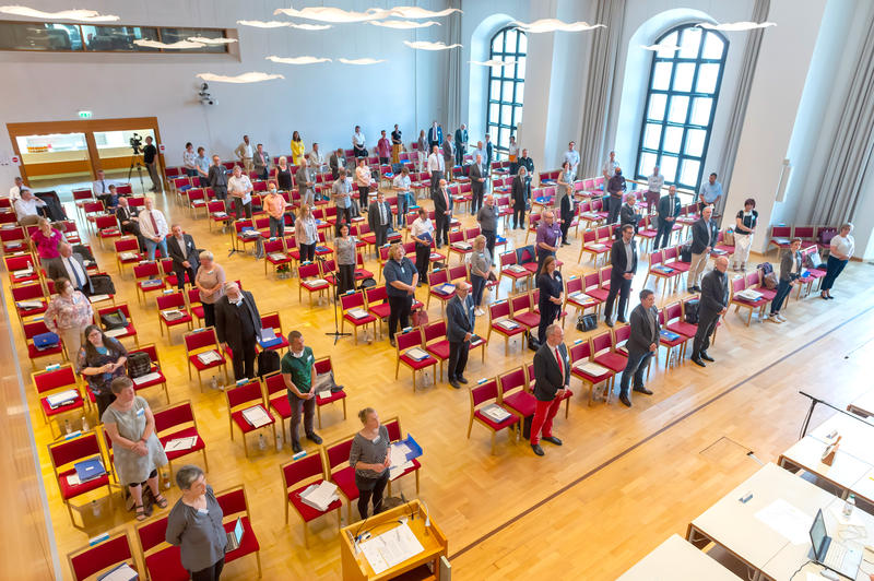 s:171:"Das Parlament der Evangelisch-Lutherischen Landeskirche Schaumburg-Lippe kommt am Samstag (4. Juli) in Bückeburg
zu seiner nächsten Tagung zusammen. (Foto vom 27.06.20)";