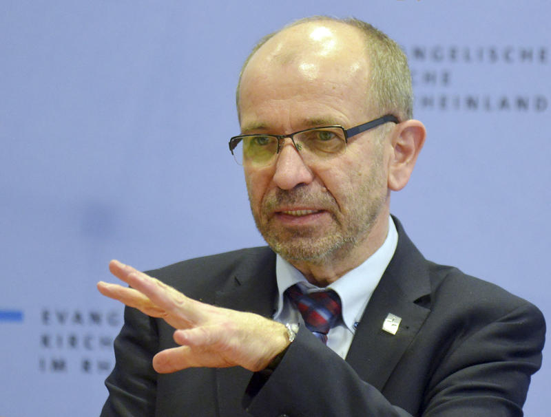 s:16:"Manfred Rekowski";