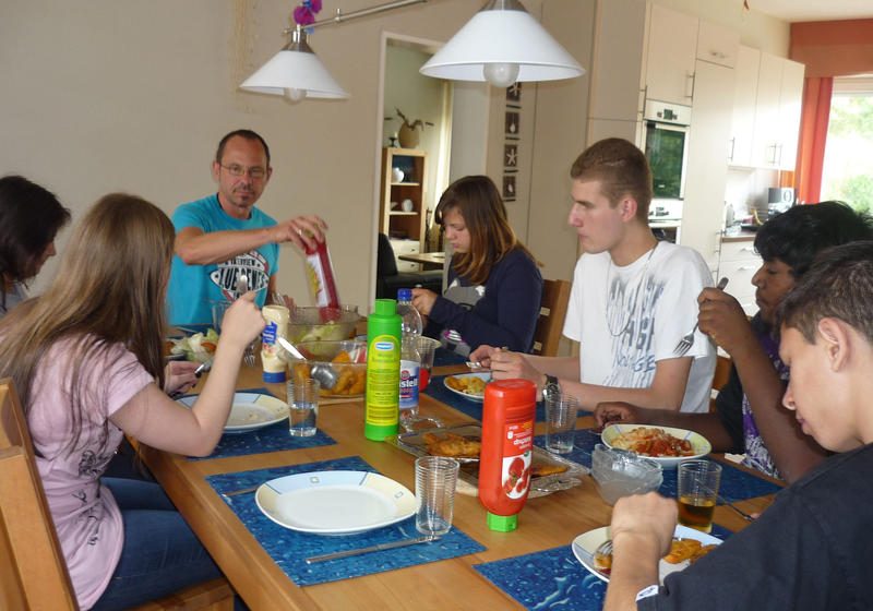 s:182:"Durch die Fusion von vier Unternehmen der diakonischen Kinder- und Jugendhilfe entsteht in Bremen die dann größte Einzelgesellschaft in diesem Arbeitsbereich. (Foto vom 01.08.2011)";