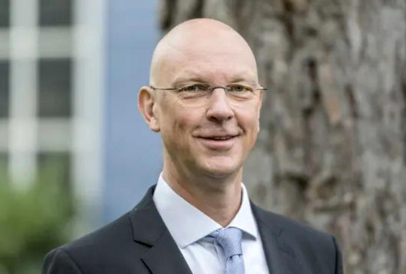 s:16:"Michael Gerhardt";