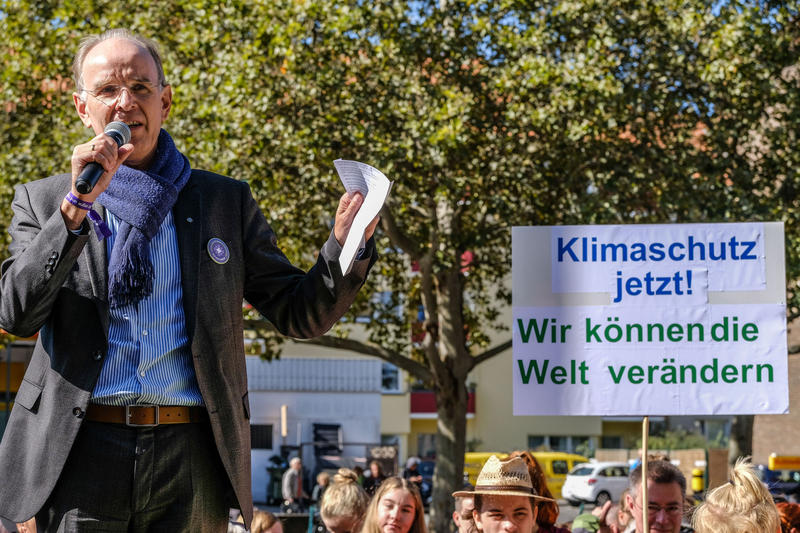 s:56:"Landesbischof Ralf Meister im September 2019 in Hannover";