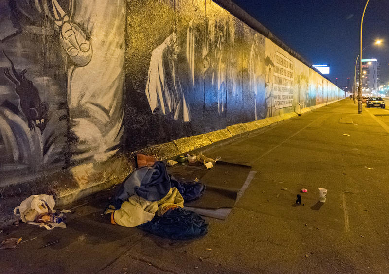 s:170:"Diakonie und Caritas haben gegen die Beendigung eines Modellprojektes zur Unterbringung obdachsloser Menschen durch die Stadt Hannover protestiert. (Foto vom 08.02.2018).";