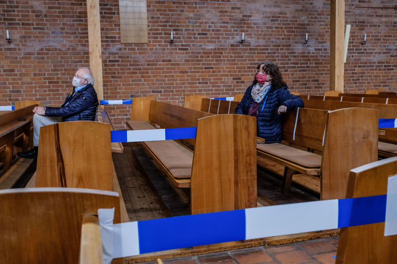 s:218:"Die christlichen Kirchen in Delmenhorst wollen im Kampf gegen die Corona-Pandemie in der Stadt weiterhin mit gutem
Beispiel vorangehen und auch am 25.10.2020 keine Präsenz-Gottesdienste feiern. (Foto vom 04.05.2020).";