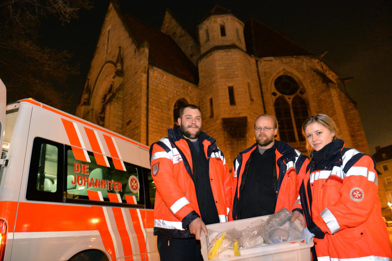 s:159:"Das Oldenburger Kältebus-Team der Johanniter gehört zu den Finalisten beim Förderpreis «Helfende Hand» des Bundesinnenministeriums. (Foto vom 20.01.2015).";