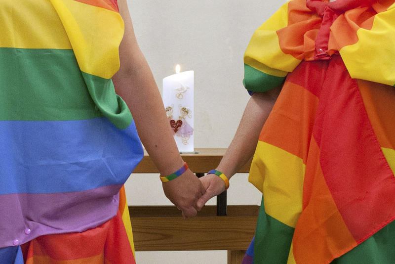 s:69:"Die Segnung homosexueller Paare ist nun in ganz Deutschland möglich.";