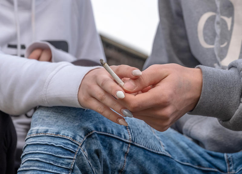 s:64:"Der wachsende Cannabis-Konsum bereitet Experten zunehmend Sorge.";