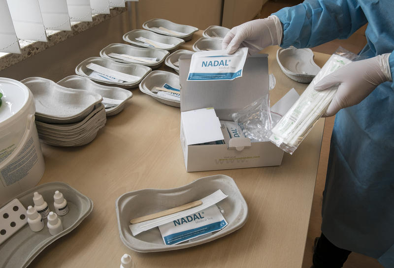 s:33:"Corona-Schnelltests in der Pflege";