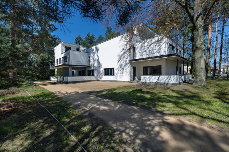 s:66:"Meisterhaus Kandinsky/Klee in Dessau erstrahlt in neuer Farbigkeit";