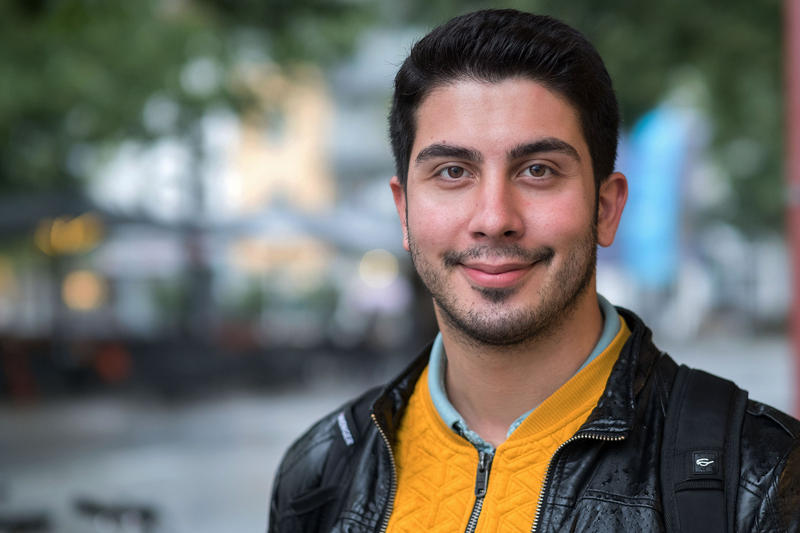 s:58:"Ali Can, tuerkisch-staemmiger Student aus Giessen (Hessen)";