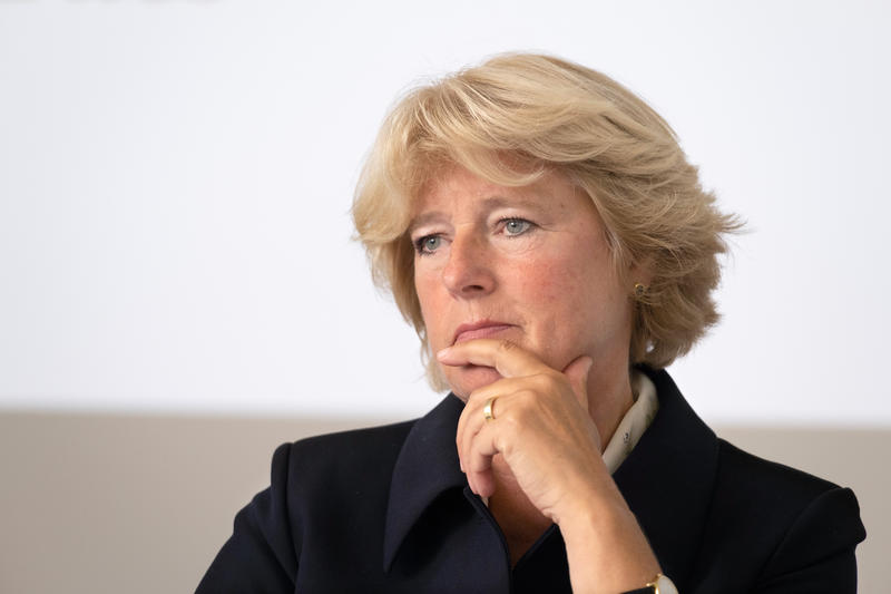 s:16:"Monika Grütters";