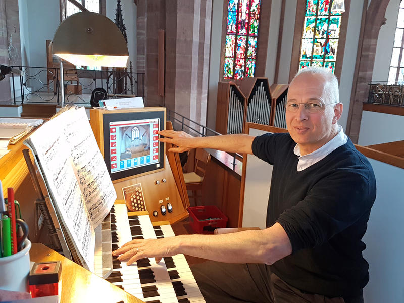 s:33:"Kirchenmusikdirektor Peter Ammer ";