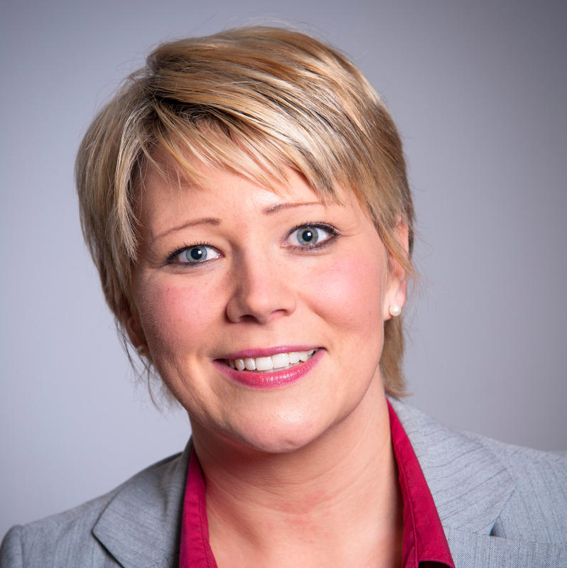 s:11:"Andrea Betz";