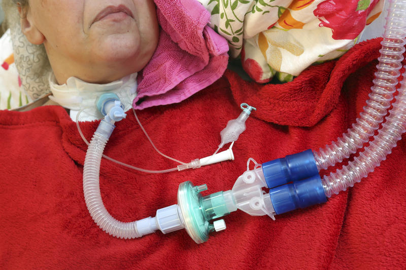 s:82:"Patientenschützer haben vor einer Kostenexplosion für Pflegebedürftige gewarnt.";