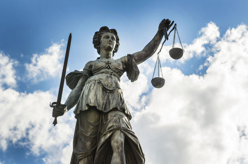 s:86:"Das Verhalten von Arbeitnehmern in der Corona-Pandemie beschäftigt auch die Gerichte.";