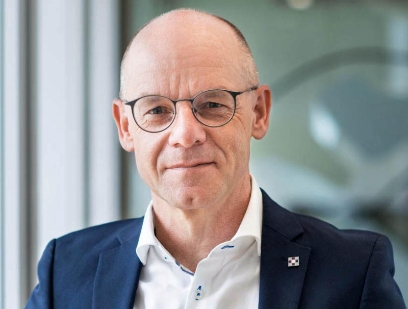 s:14:"Olaf Kreuzberg";