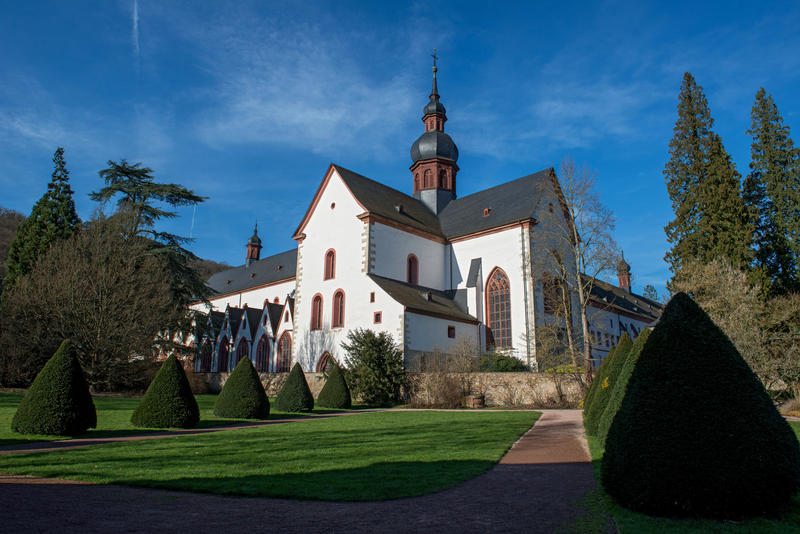 s:40:"Kloster Eberbach in Eltville im Rheingau";
