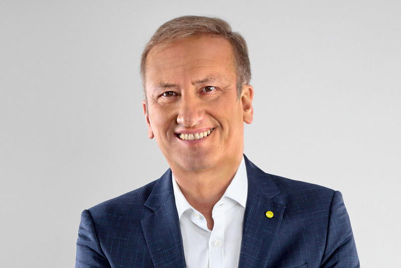 s:16:"Reinhard Belling";